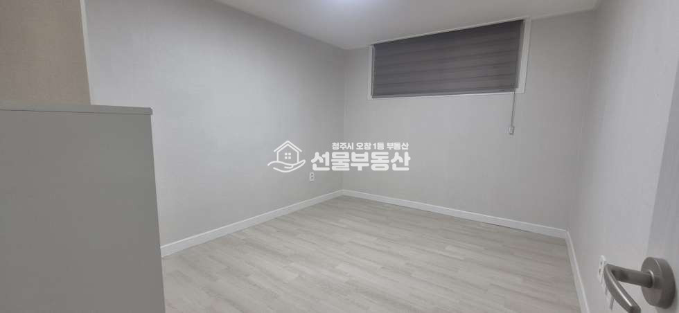 충북 청주청원구 오창읍 양청리 1동 양청초,중학교 근처 올수리된 반지하 거실,방큰 투베이 월세 매물번호 10352 사진 10