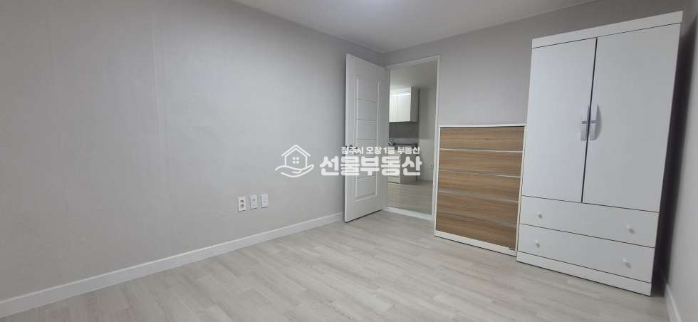 충북 청주청원구 오창읍 양청리 1동 양청초,중학교 근처 올수리된 반지하 거실,방큰 투베이 월세 매물번호 10352 사진 13