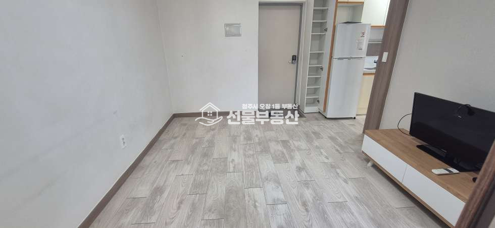 충북 청주청원구 오창읍 양청리 연구원, 에코프로비엠, 녹십자 근처 건물 관리 잘 되어있는 투베이 월세 매물번호 10354 사진 1