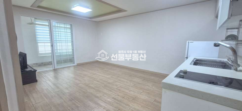 충북 청주청원구 오창읍 양청리 주건축물제1동 연구원, 연구소, 녹십자, 에코프로비엠 인근 거실 큰 투룸 월세 매물번호 10355 사진 3