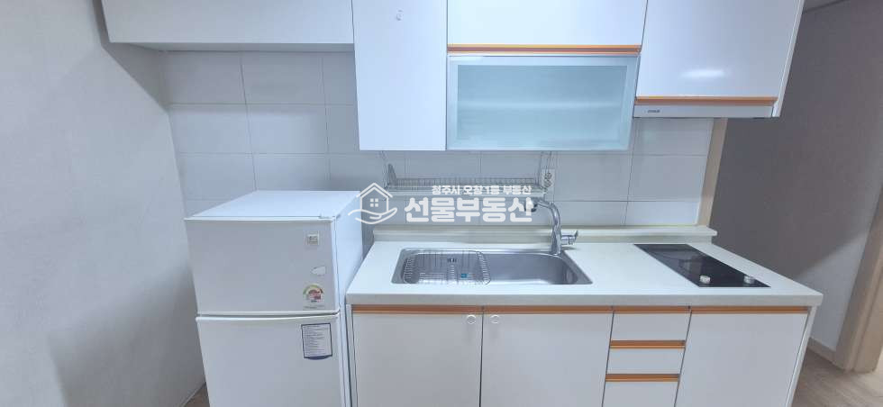 충북 청주청원구 오창읍 양청리 주건축물제1동 연구원, 연구소, 녹십자, 에코프로비엠 인근 거실 큰 투룸 월세 매물번호 10355 사진 4