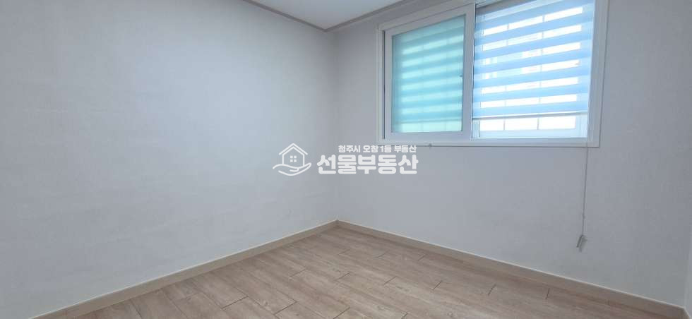 충북 청주청원구 오창읍 양청리 주건축물제1동 연구원, 연구소, 녹십자, 에코프로비엠 인근 거실 큰 투룸 월세 매물번호 10355 사진 15