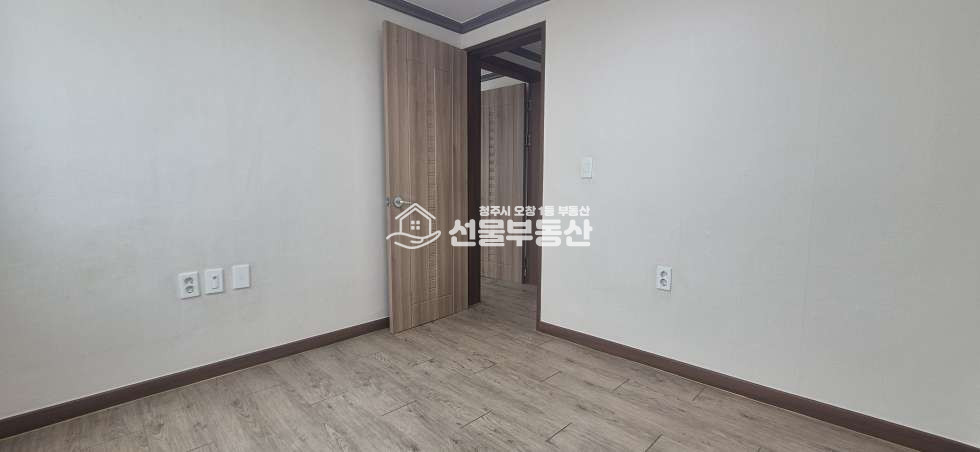 충북 청주청원구 오창읍 구룡리 오창과학산단 인근 공원옆 조용하고 깨끗한 투룸 월세 매물번호 10375 사진 7