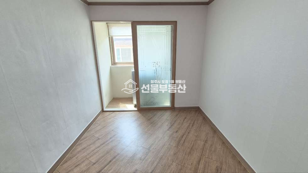 충북 청주청원구 오창읍 구룡리 주건축물제1동 비봉초근처 버스정류장 도보 3분이내 쓰리룸 월세 매물번호 10291 사진 14